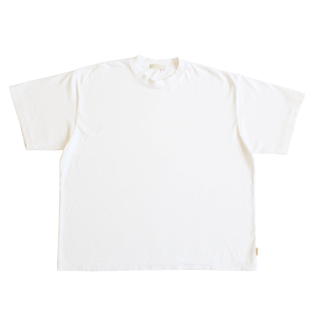 REFINED WHITE SINGLE STITCH T-SHIRT